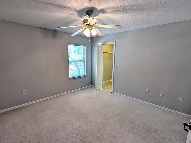 4565 N Allamandra Dr — Photo 22