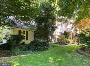 8236 Honeysuckle Rd, Manassas, VA 20112