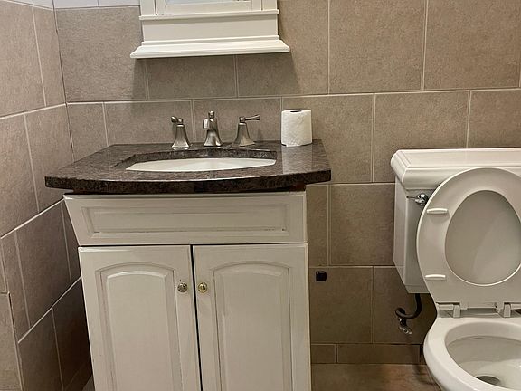 2nd image of 125 Glen Ave #1A