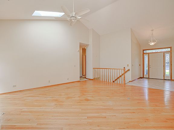 5th image of 10802 Michigan Dr