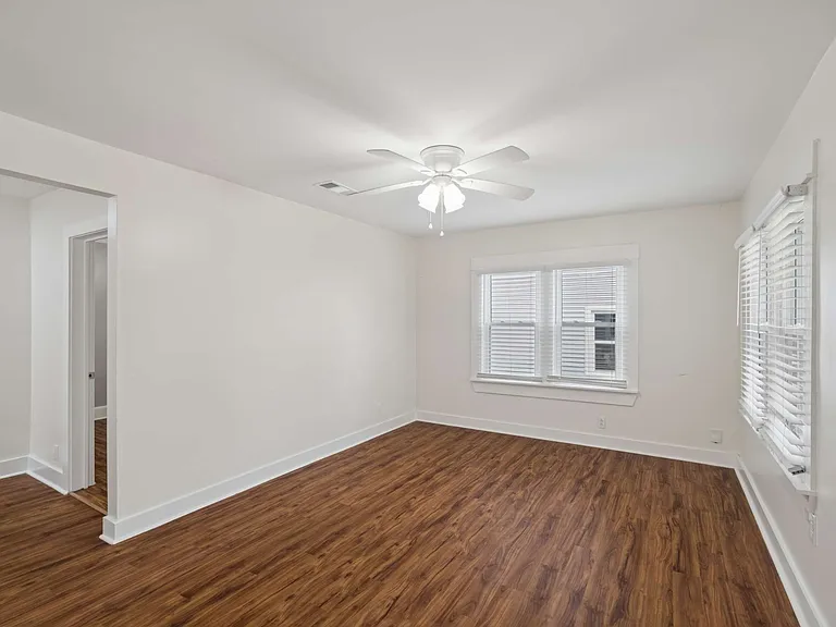 205 Raymond St — Photo 8