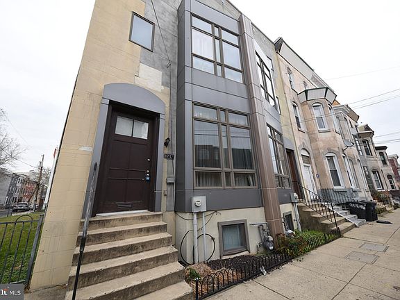 2nd image of 1717 W Oxford St