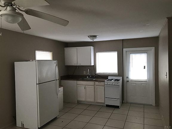 2nd image of 714 N 48th Ave #2