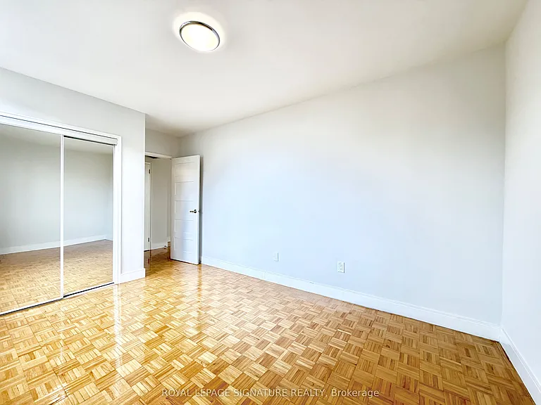 276 Saint George St #809 — Photo 11