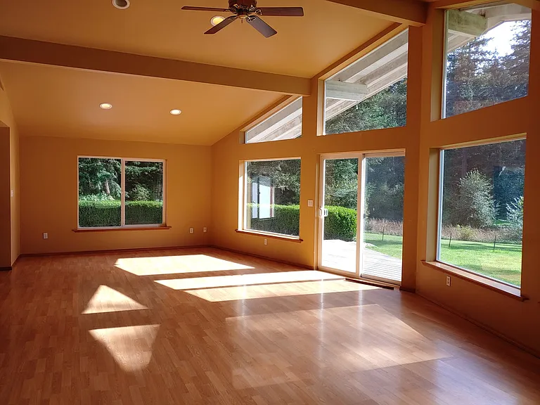 925 Classic Rd — Photo 9