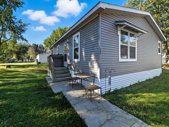 134 Anthony Dr #31, Lakeville, MN 55044