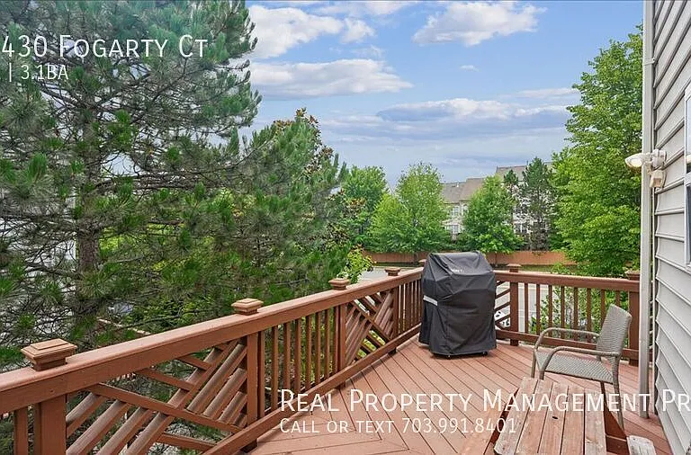 11430 Fogarty Ct — Photo 10