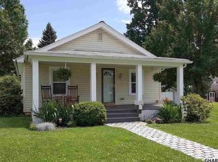 32 W Roosevelt Ave, Middletown, PA 17057