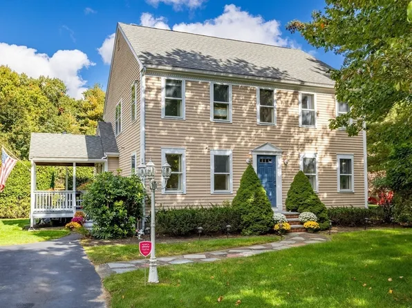 20 Country Farm Rd, Rockland, MA 02333
