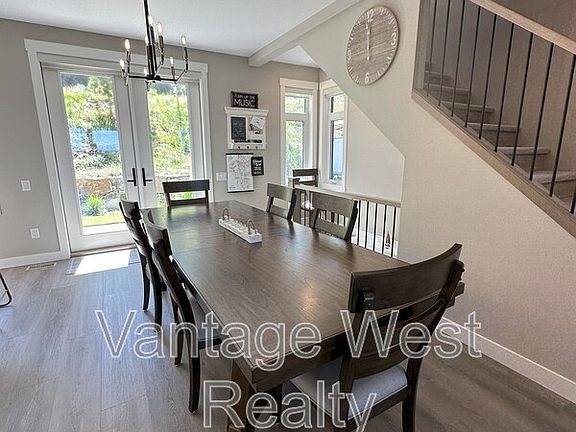 3rd image of 3220 Hilltown Dr #5