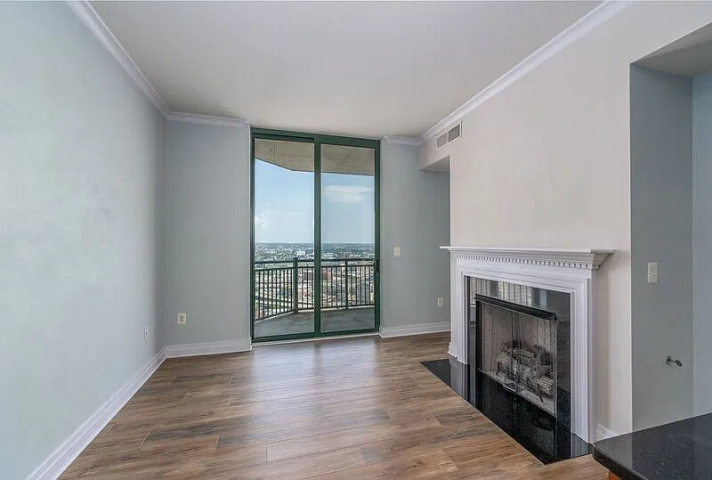 2 bed, 2.0 bath, 967 sqft, $2,250 — Photo 2