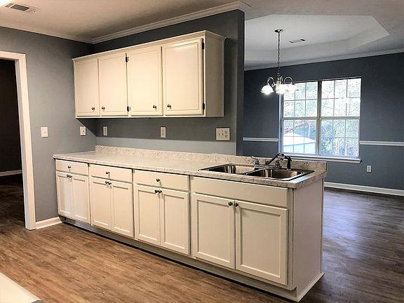 5th image of 4311 Creekview Dr