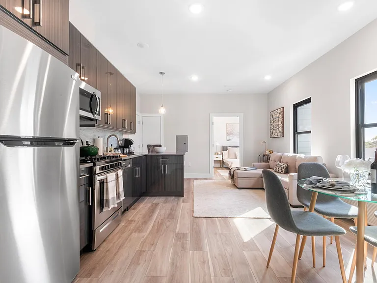 89 Jordan Avenue — Photo 12