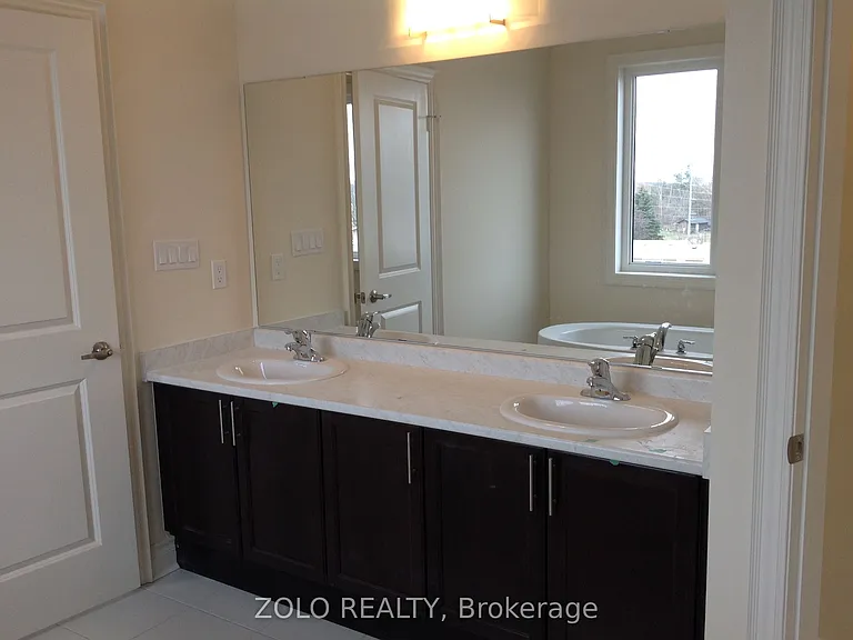 64 Cayton Cres — Photo 14