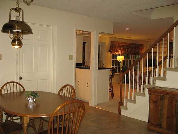 Breakfast area.