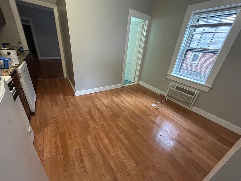 2254 Bryn Mawr Ave #3 — Photo 23