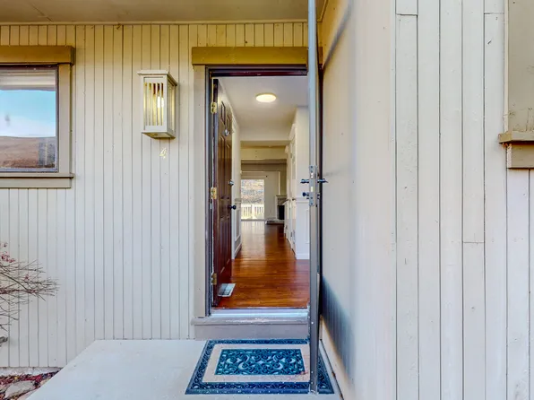 4 Fox Run #4, Woodbury, CT 06798