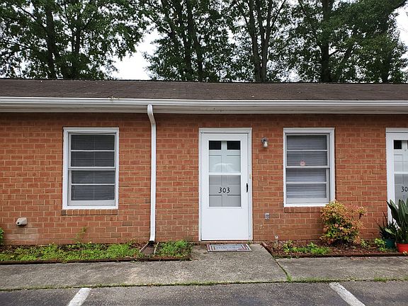2nd image of 303 McLeod St