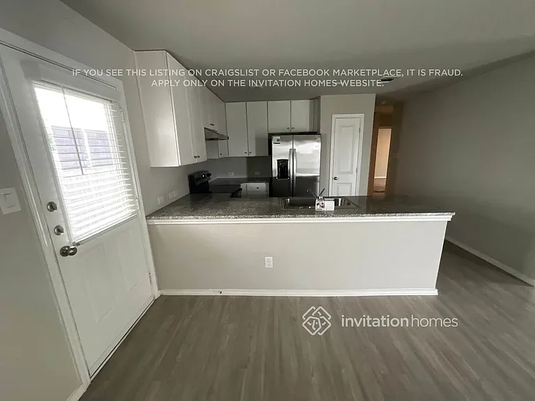 126 Pasadena Pl — Photo 3