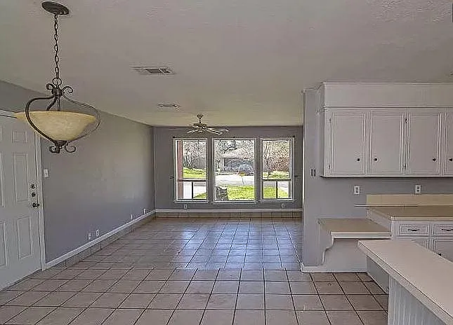 3013 Normand Dr — Photo 9