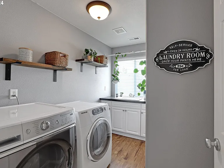 11868 NW Permian Ct — Photo 28