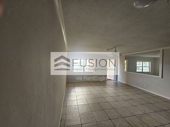 4th image of 700 Atlantic Shores Blvd #34734-f
