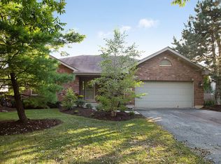 16633 W Primrose Ln, Lockport, IL 60441