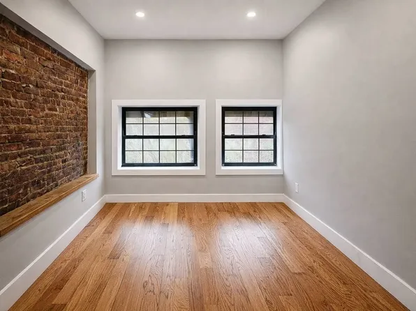 934 Lafayette Avenue image 1 of 10