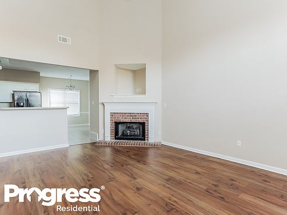 2nd image of 1543 Lawson Dr