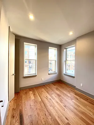 Rented by Nooklyn NYC LLC | media 3