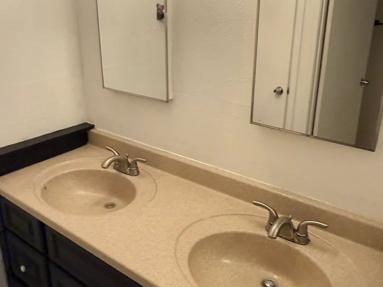 5122 N 22nd Ave #1 — Photo 3