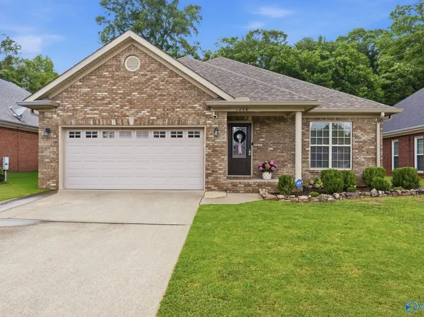 1238 Excalibur Dr SW, Decatur, AL 35603