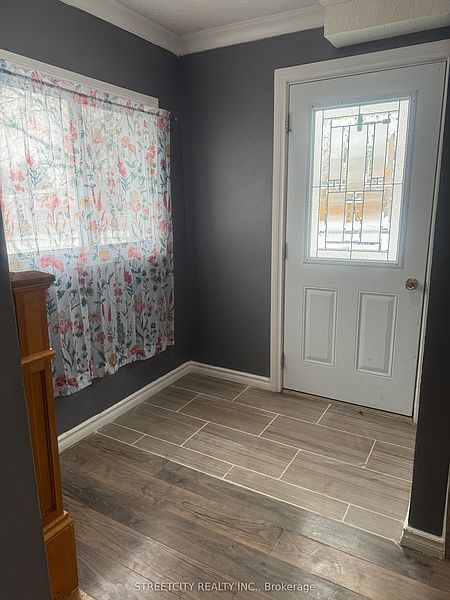 London House for rent - 3 Bedrooms — photo 3