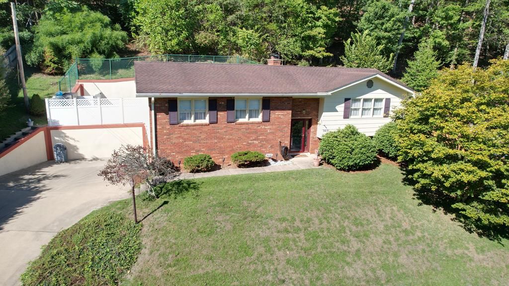 Real estate listing image
