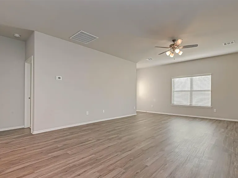214 Cumberland Forest Dr — Photo 12