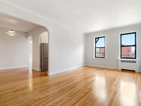 5th image of 30-06 29th St #4G