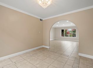 12437 Huston St, Valley Village, CA 91607