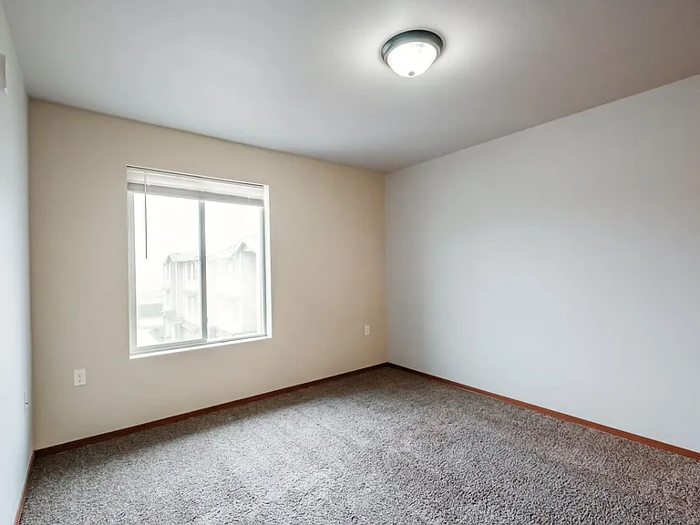 Aspen Place Apartments — Photo 165