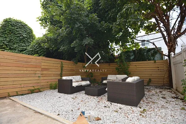 Rented by Yaffa Realty LLC | media 24