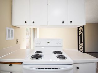 933 NE 90th Ave #0, Portland, OR 97220