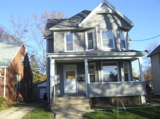 1007 1/2 S Chicago Ave, Freeport, IL 61032