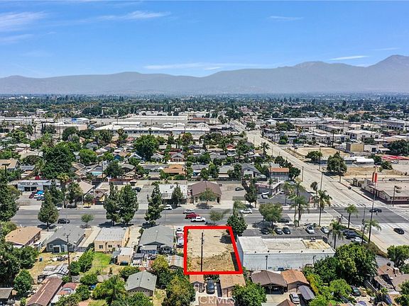 5th image of 968 E Mission Blvd #8