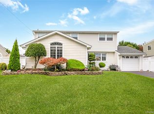 30 Swan Drive, Massapequa, NY 11758