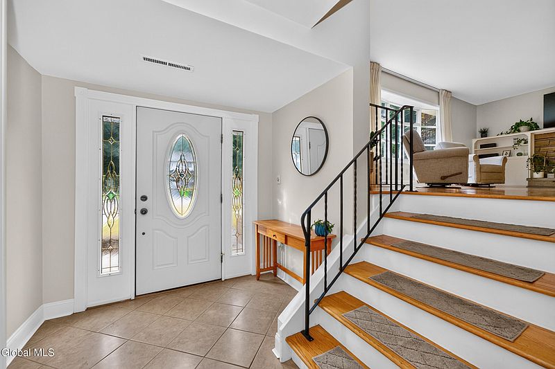 4th image of 1042 Manas Drive
