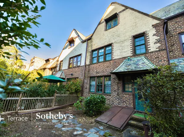 111-03 76th Avenue image 4 of 12