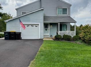 294 Beth Ann Dr APT B, Harleysville, PA 19438