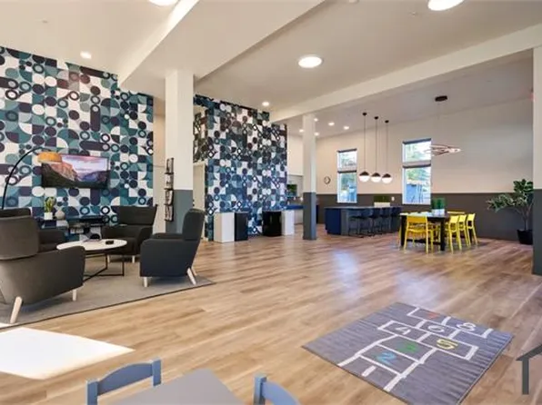 208 SE 148th Ave, Portland, OR 97233