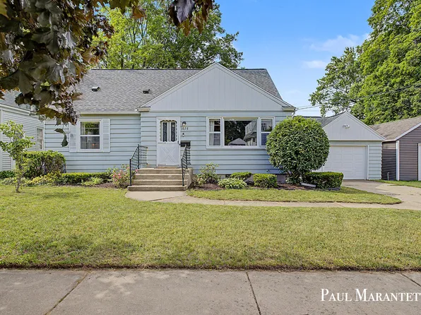 1028 Dorroll St NE, Grand Rapids, MI 49505