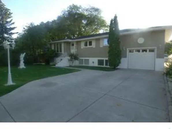 2018 Morgan AVENUE, Saskatoon, SK S7J 2E1