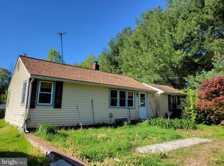 122 1st St, Chestertown, MD 21620